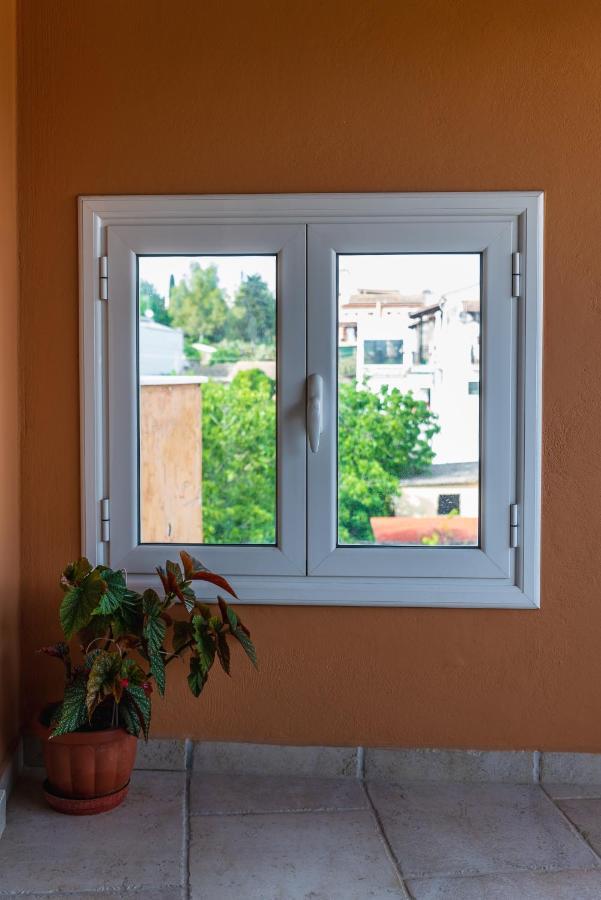 Julia΄S Apartment Alepou Екстер'єр фото